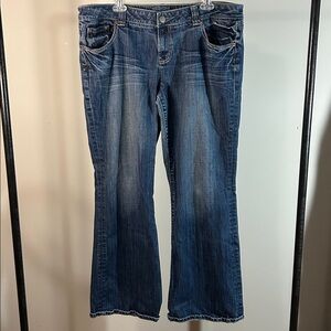 American Eagle blue jeans size 18 regular